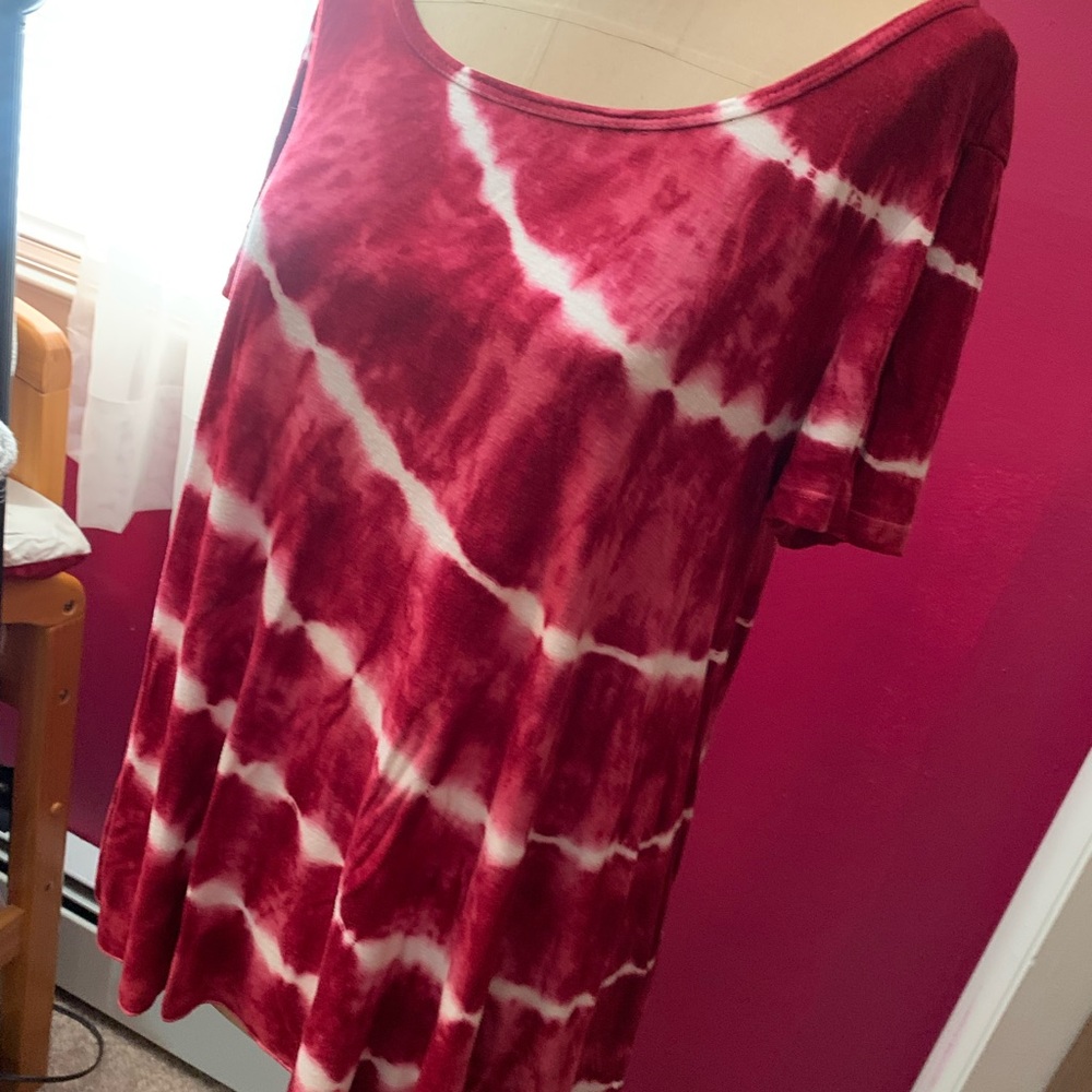 Great tie-dye top S